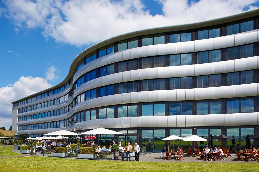 aviator hotel farnborough